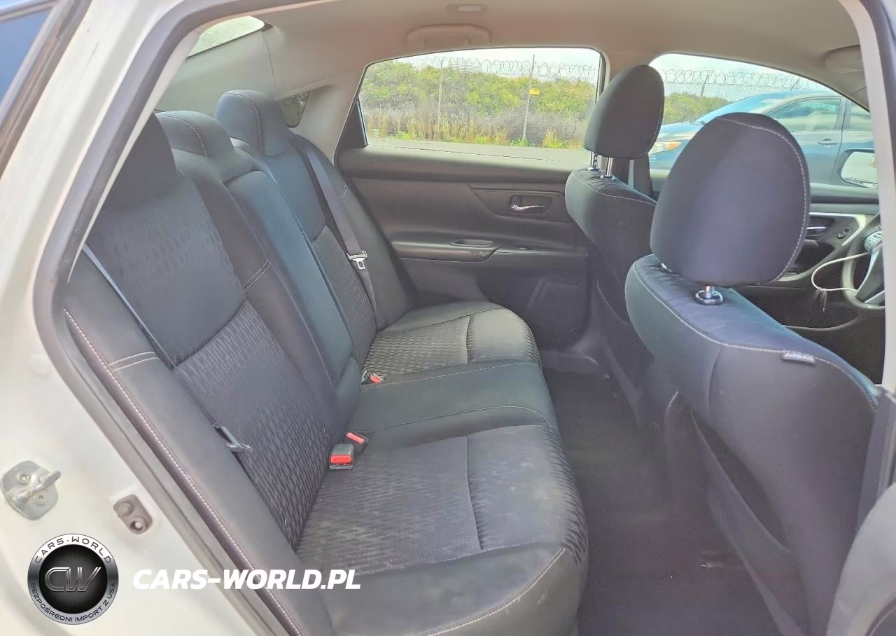 2017 Nissan Altima 2.5 S VIN:1N4AL3AP8HN344673 - 10
