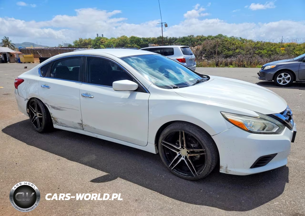 2017 Nissan Altima 2.5 S VIN:1N4AL3AP8HN344673 - 4