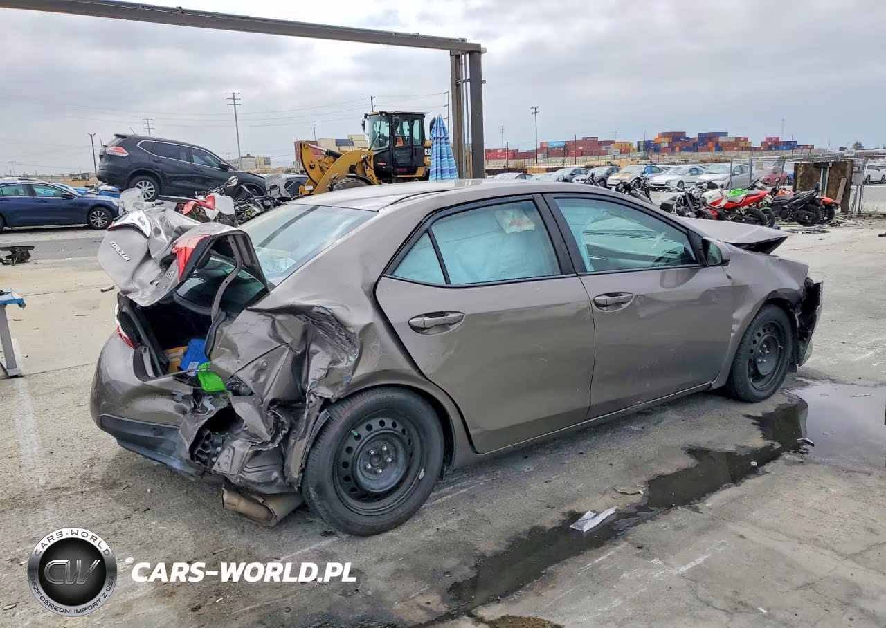 2017 Toyota Corolla Le VIN:2T1BURHE7HC927550 - 3