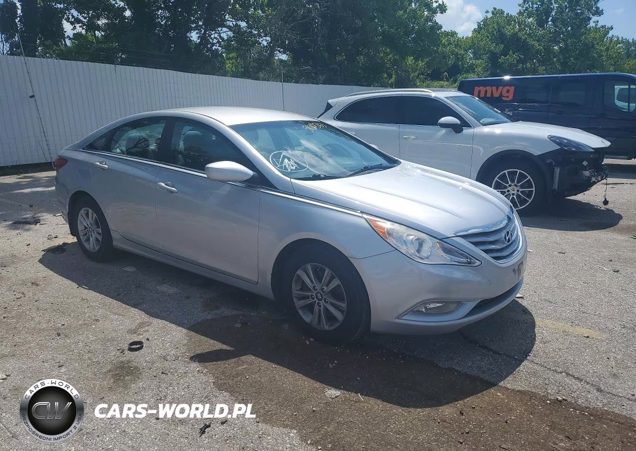 2013 Hyundai Sonata Gls VIN:5NPEB4AC8DH793363 - 4