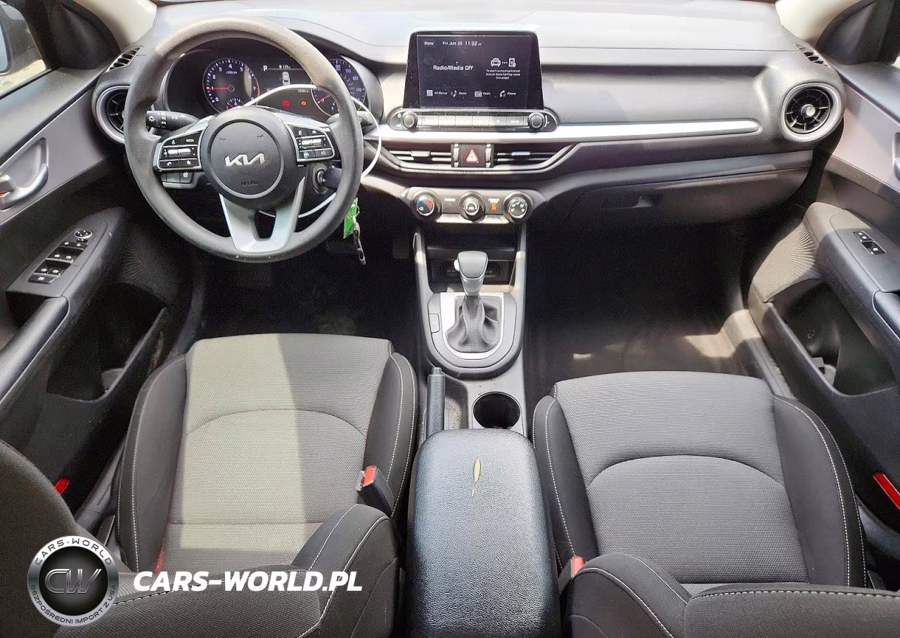 2023 Kia Forte Lxs VIN:3KPF24AD6PE672272 - 8