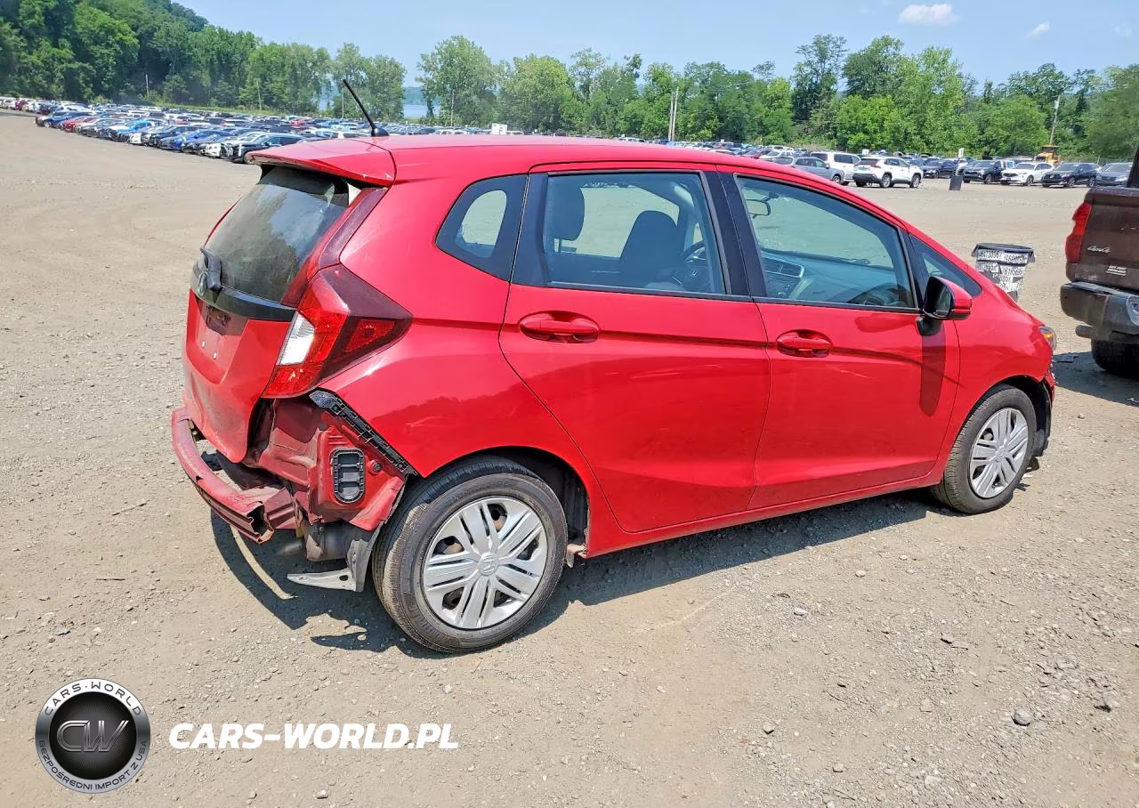 2019 Honda Fit Lx VIN:3HGGK5H45KM738584 - 3