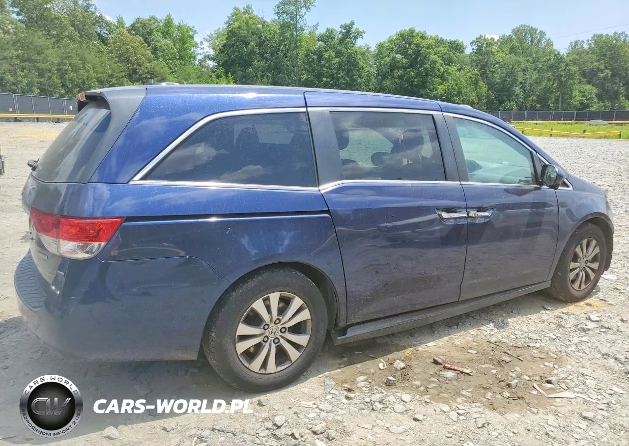 2017 Honda Odyssey Se VIN:5FNRL5H36HB005646 - 3