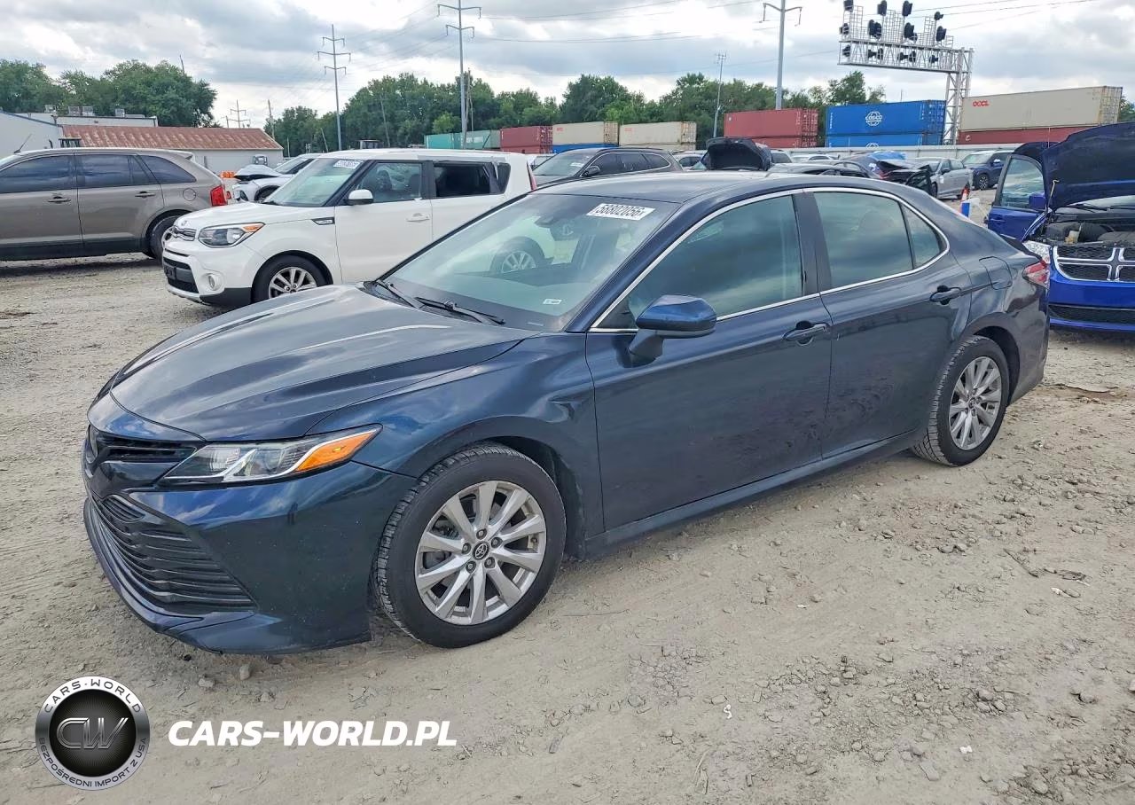 2019 Toyota Camry Le – zdjęcie 1 z 12