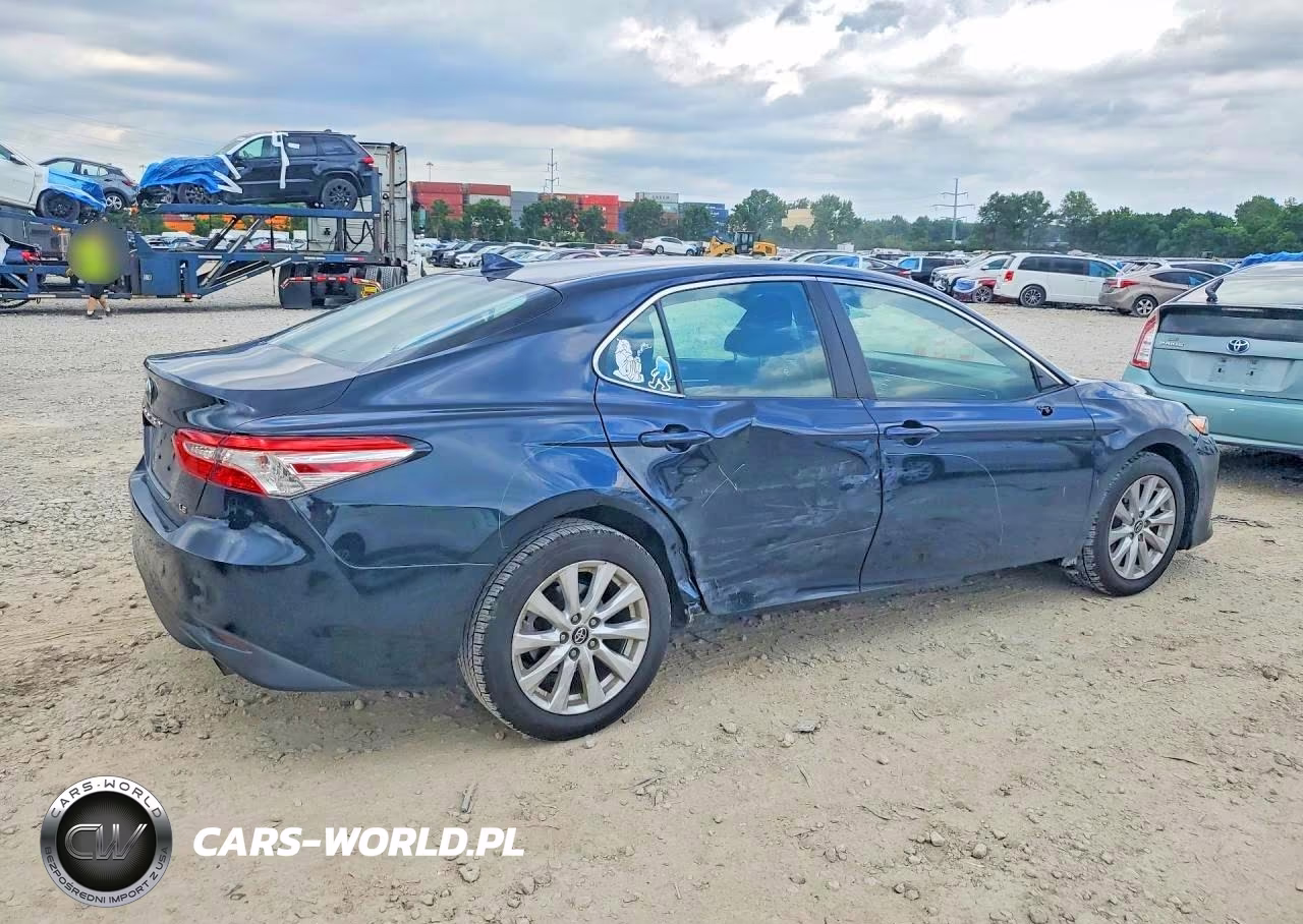 2019 Toyota Camry Le VIN:4T1B11HK3KU255007 - 3