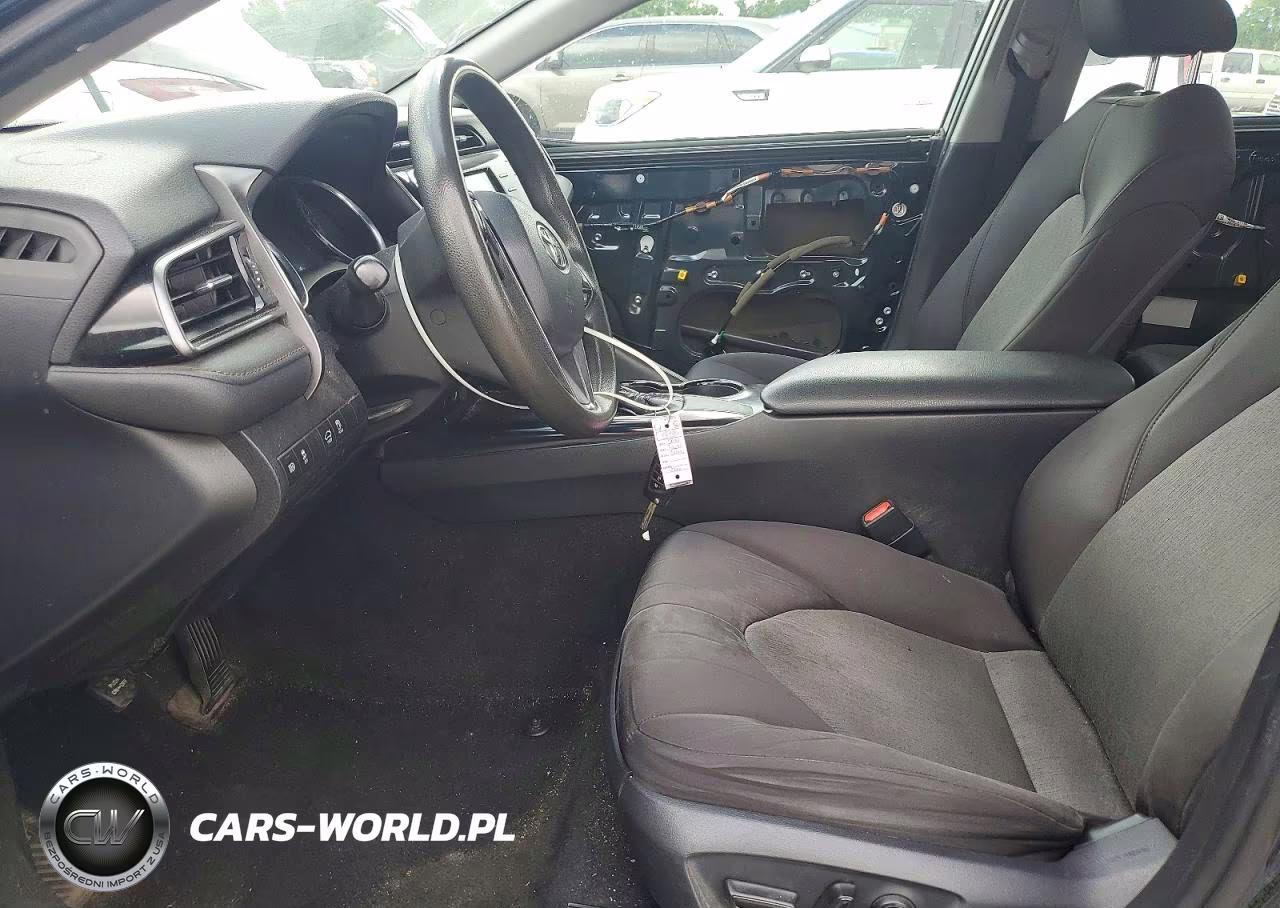 2019 Toyota Camry Le VIN:4T1B11HK3KU255007 - 7