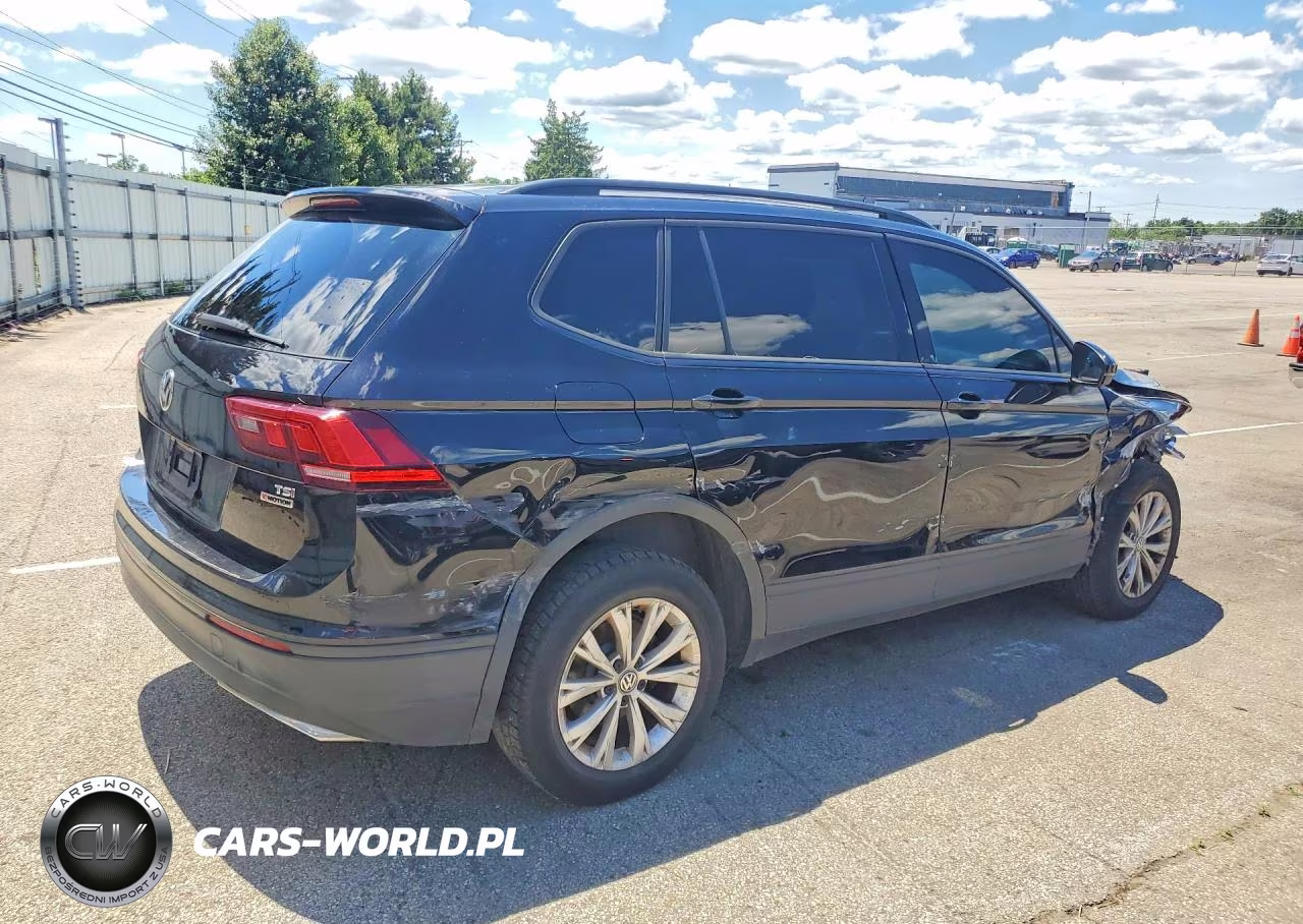 2018 Volkswagen Tiguan S VIN:3VV0B7AX4JM017026 - 3
