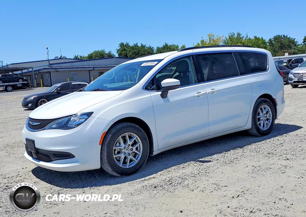 2021 Chrysler Voyager Lxi