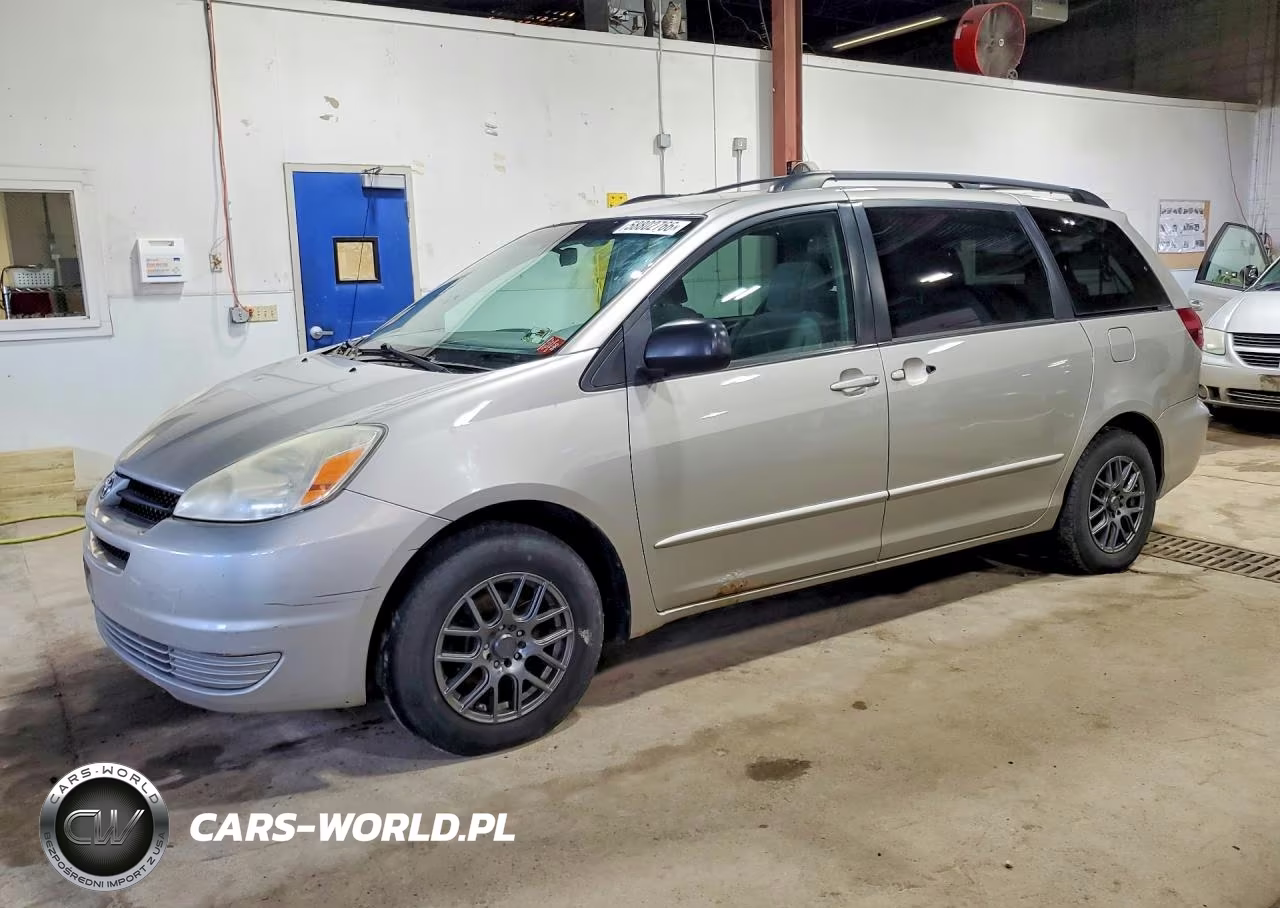 2005 Toyota Sienna Le 7 Passenger
