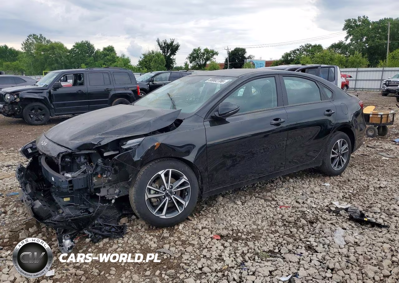 2024 Kia Forte Lxs – zdjęcie 1 z 12