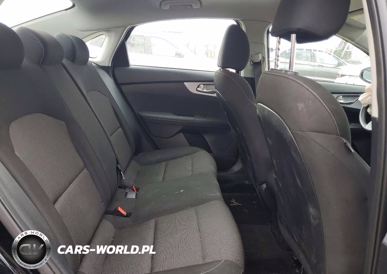 2024 Kia Forte Lxs VIN:3KPF24AD4RE811754 - 10