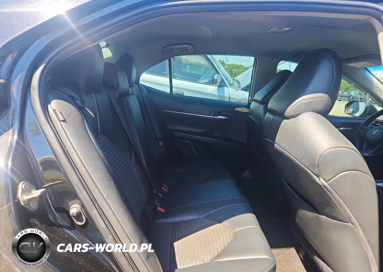 2019 Toyota Camry Se VIN:4T1B11HK2KU798414 - 10