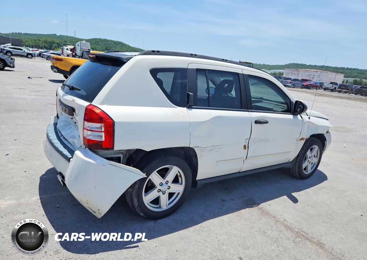 2008 Jeep Compass Sport VIN:1J8FT47W88D525758 - 3