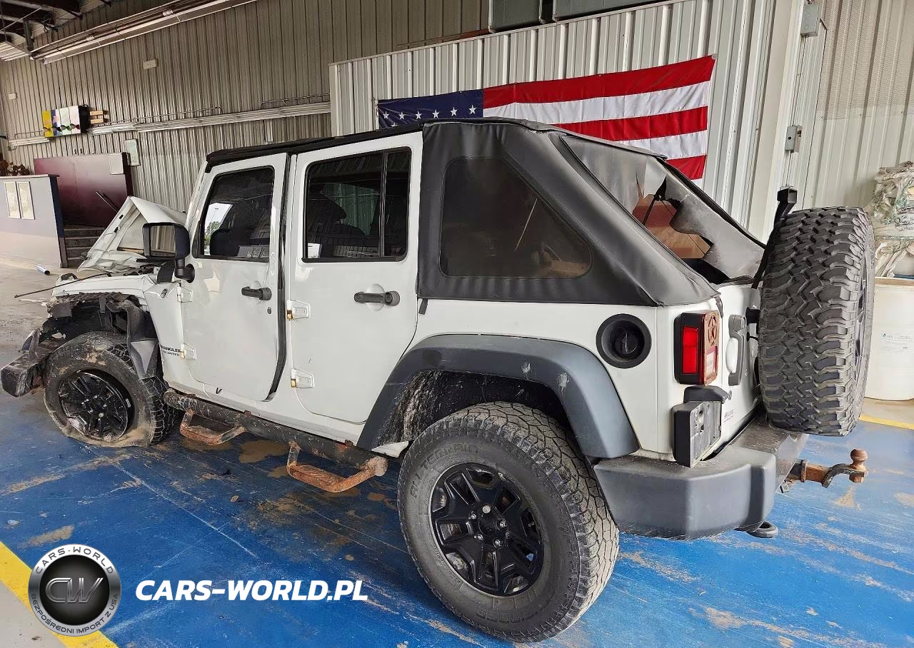 2015 Jeep Wrangler Unlimited Sport VIN:1C4BJWDG2FL721122 - 2