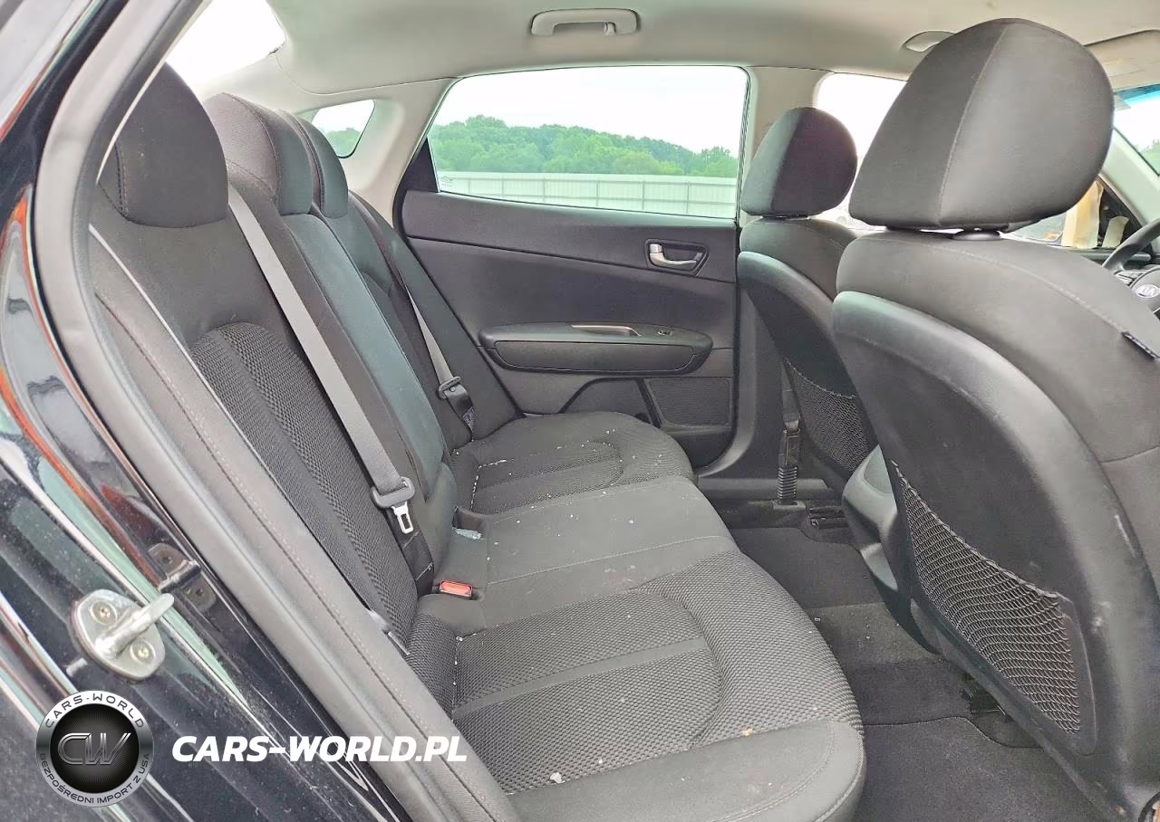 2019 Kia Optima Lx VIN:5XXGT4L33KG284843 - 10