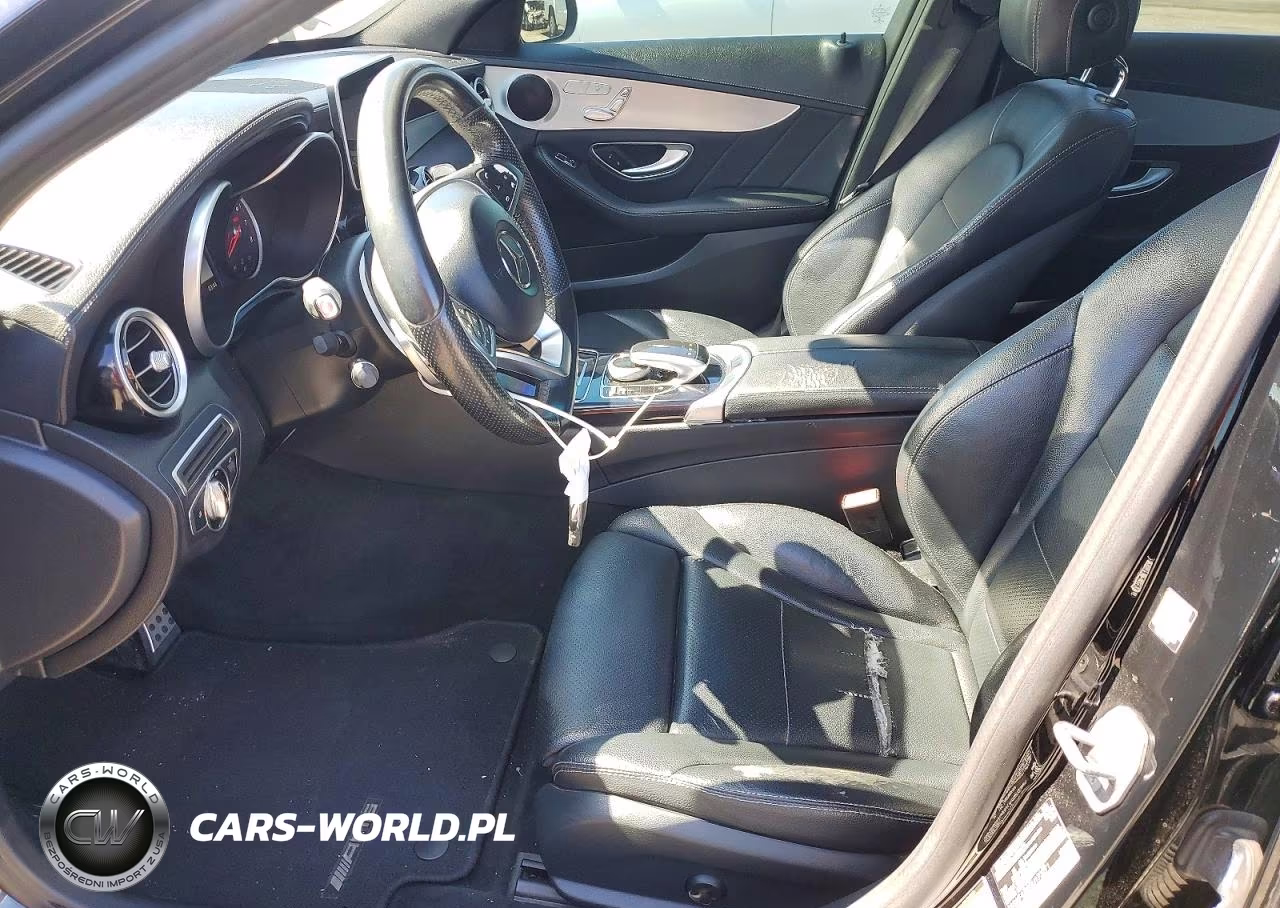 2016 Mercedes-Benz C 300 VIN:55SWF4JB2GU173271 - 7