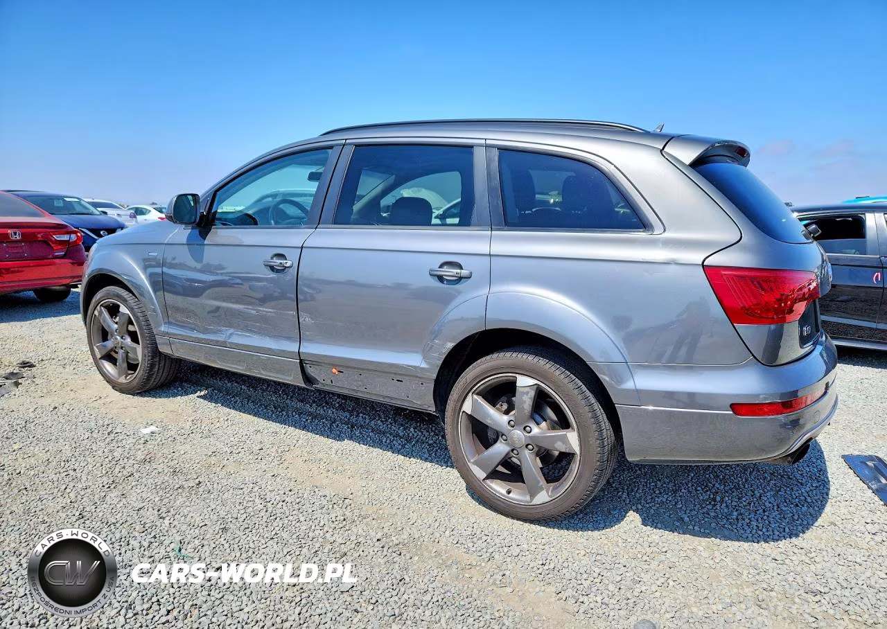 2015 Audi Q7 Premium Plus VIN:WA1LGAFE3FD030056 - 2