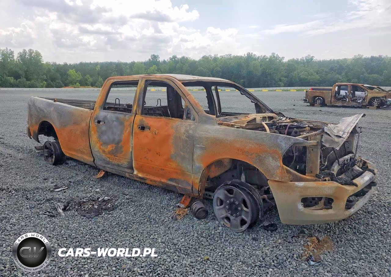 2019 Ram 3500 Tradesman VIN:3C63R3GL2MG625187 - 4