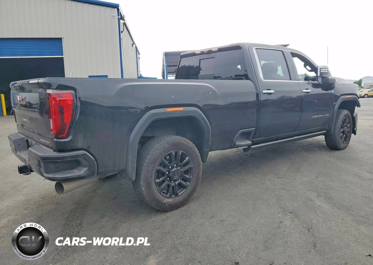 2023 GMC Sierra K3500 Denali VIN:1GT49WEY7PF211020 - 3
