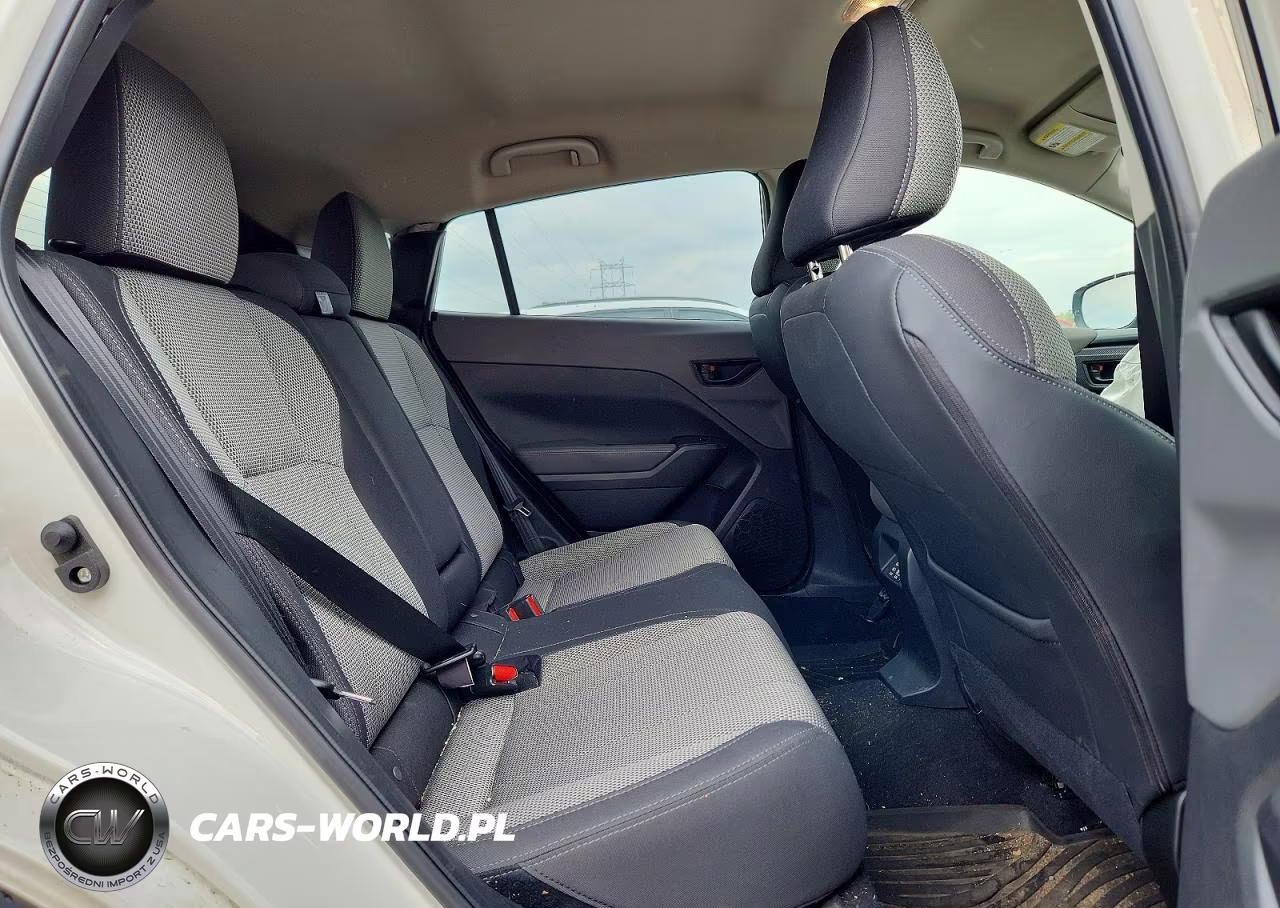 2024 Subaru Crosstrek Premium VIN:JF2GUADC0R8889976 - 10