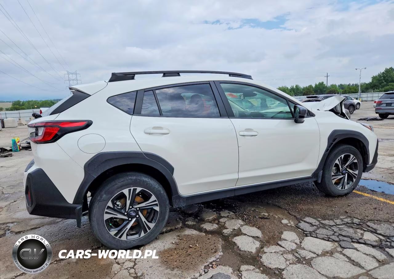 2024 Subaru Crosstrek Premium VIN:JF2GUADC0R8889976 - 3