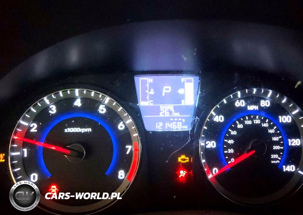 2015 Hyundai Accent Sport VIN:KMHCU5AE5FU217680 - 9