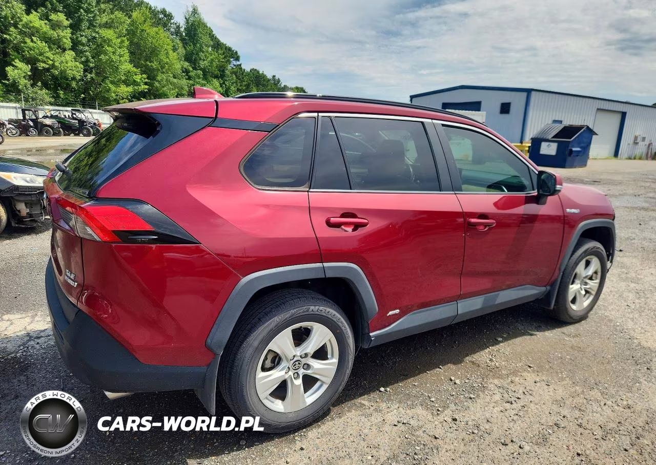 2021 Toyota Rav4 Xle VIN:2T3RWRFV3MW108305 - 3