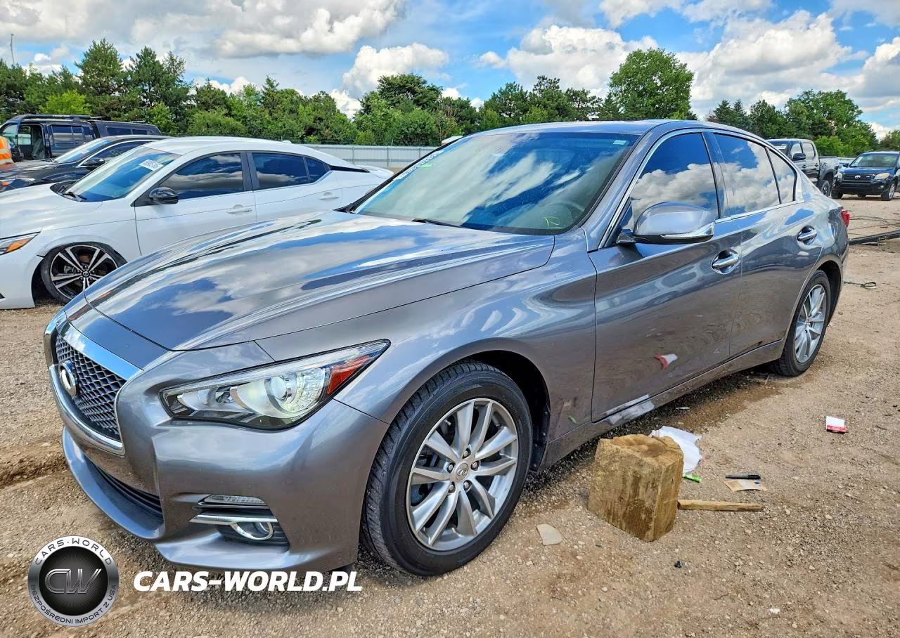 2015 Infiniti Q50 Premium – zdjęcie 1 z 12