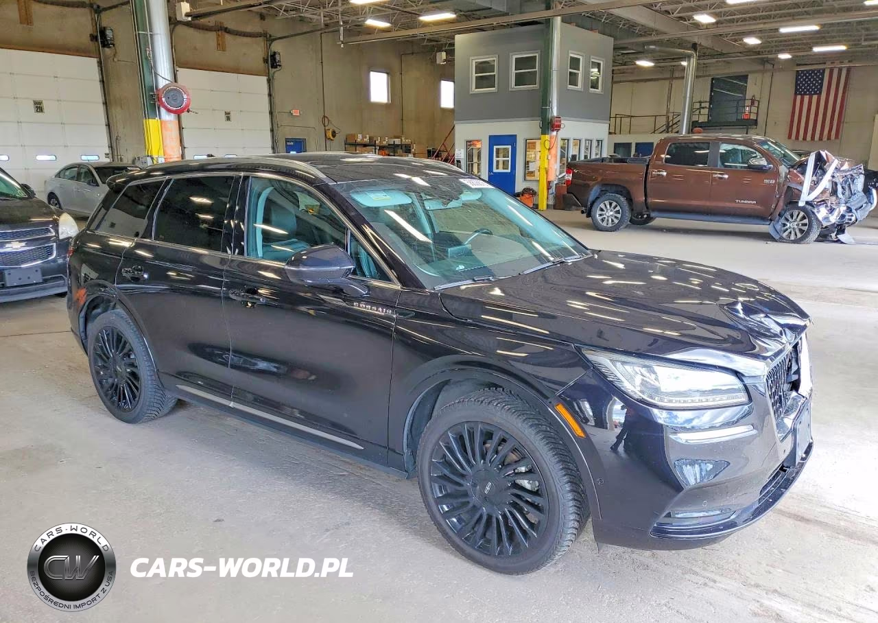 2021 Lincoln Corsair Reserve VIN:5LMCJ2D96MUL13043 - 4