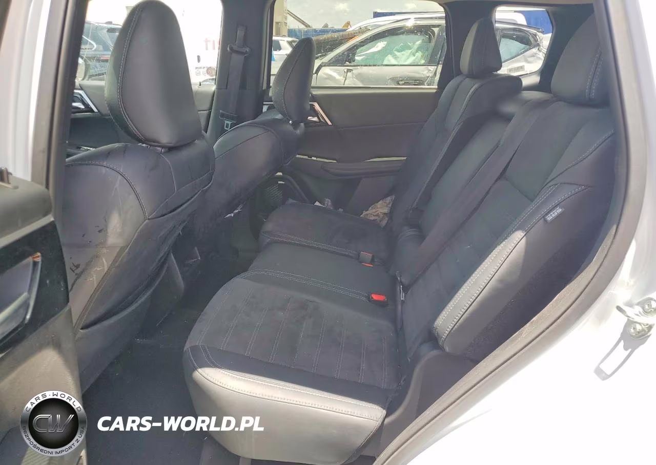 2025 Mitsubishi Outlander Se VIN:JA4J3VA88SZ014640 - 11