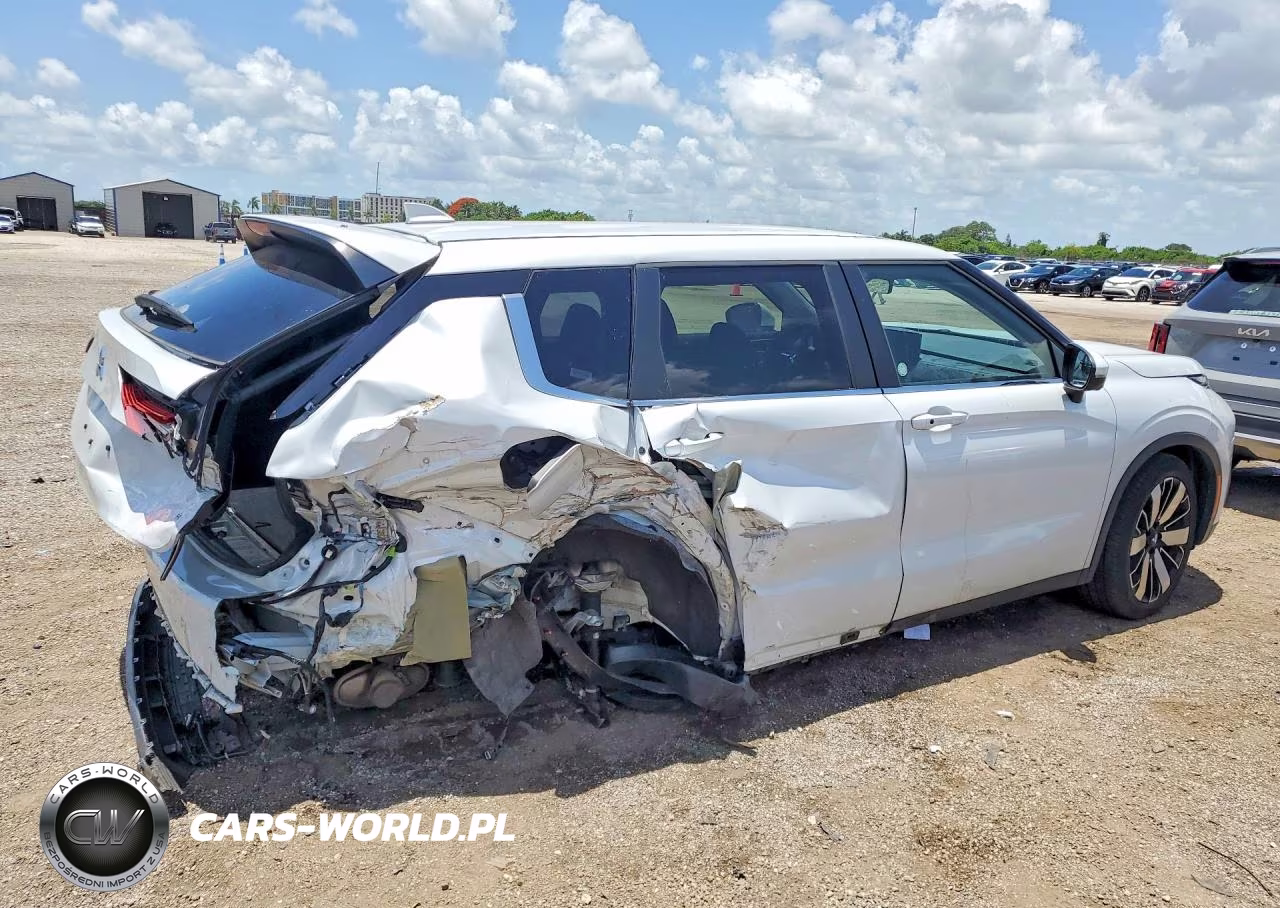 2025 Mitsubishi Outlander Se VIN:JA4J3VA88SZ014640 - 3