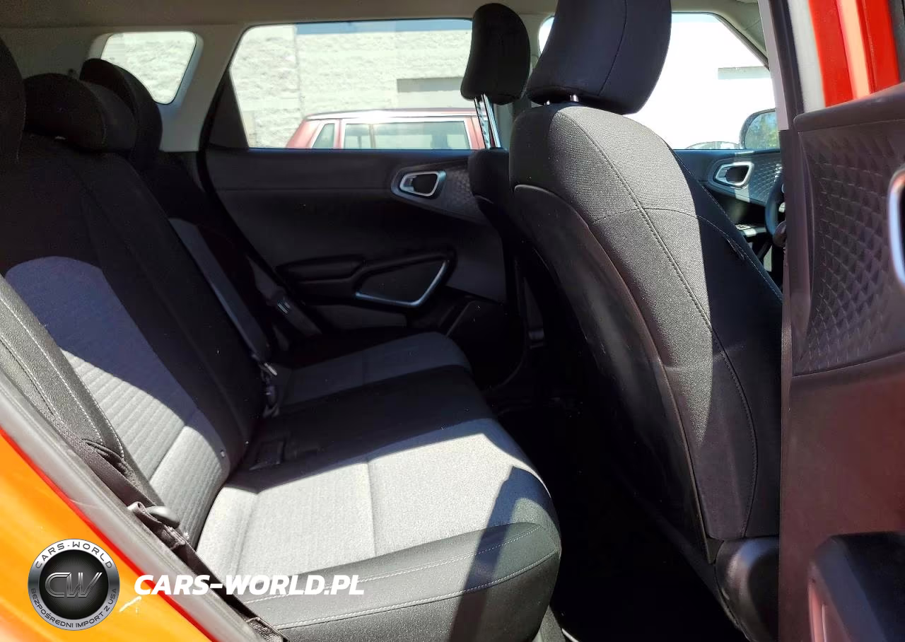 2020 Kia Soul S VIN:KNDJ23AU0L7715700 - 10