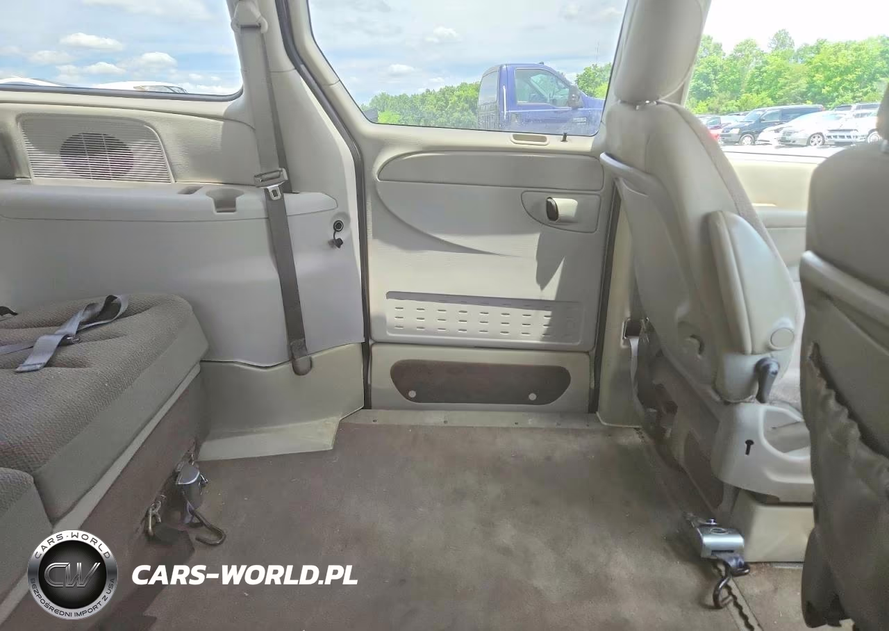 2007 Dodge Grand Caravan Sxt VIN:2D4GP44LX7R313419 - 11