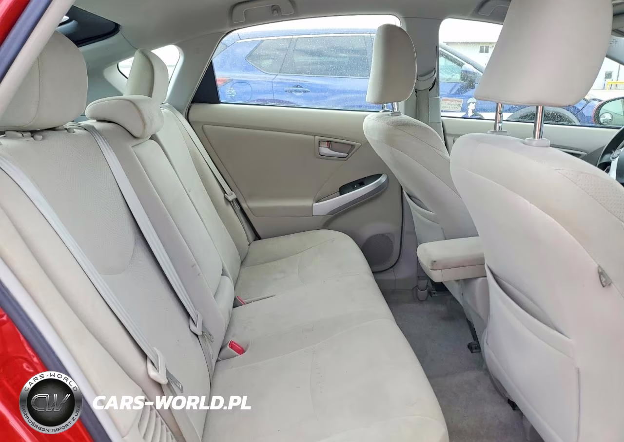 2011 Toyota Prius Two VIN:JTDKN3DUXB0313911 - 10
