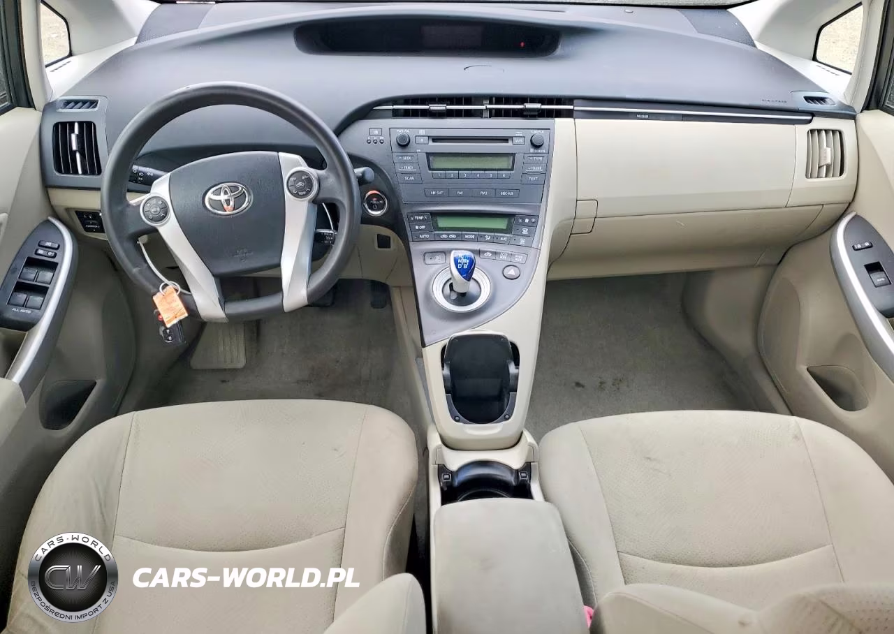 2011 Toyota Prius Two VIN:JTDKN3DUXB0313911 - 8