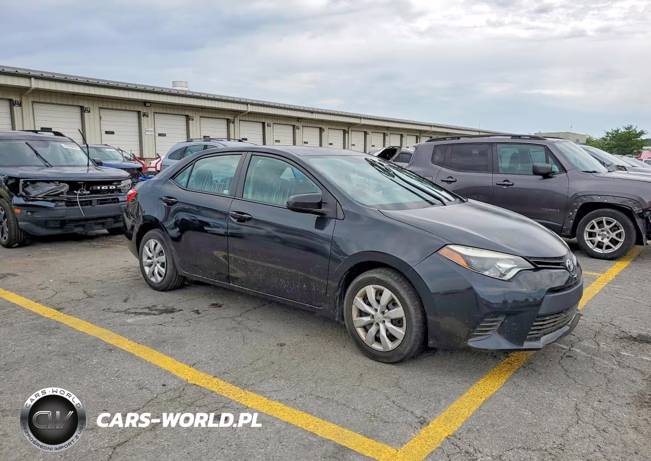 2014 Toyota Corolla Le VIN:5YFBURHE2EP144096 - 4