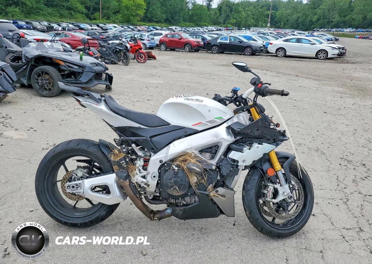 2022 Aprilia Tuono V4 1100 – zdjęcie 1 z 9