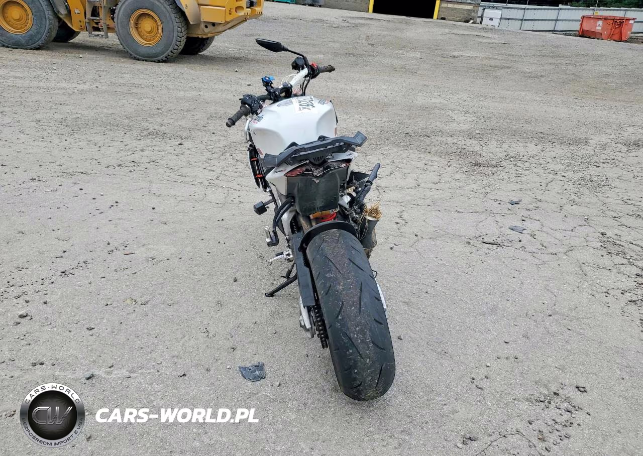2022 Aprilia Tuono V4 1100 VIN:ZD4KZUA09NS000373 - 4