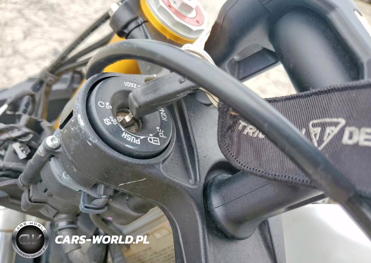 2022 Aprilia Tuono V4 1100 VIN:ZD4KZUA09NS000373 - 8