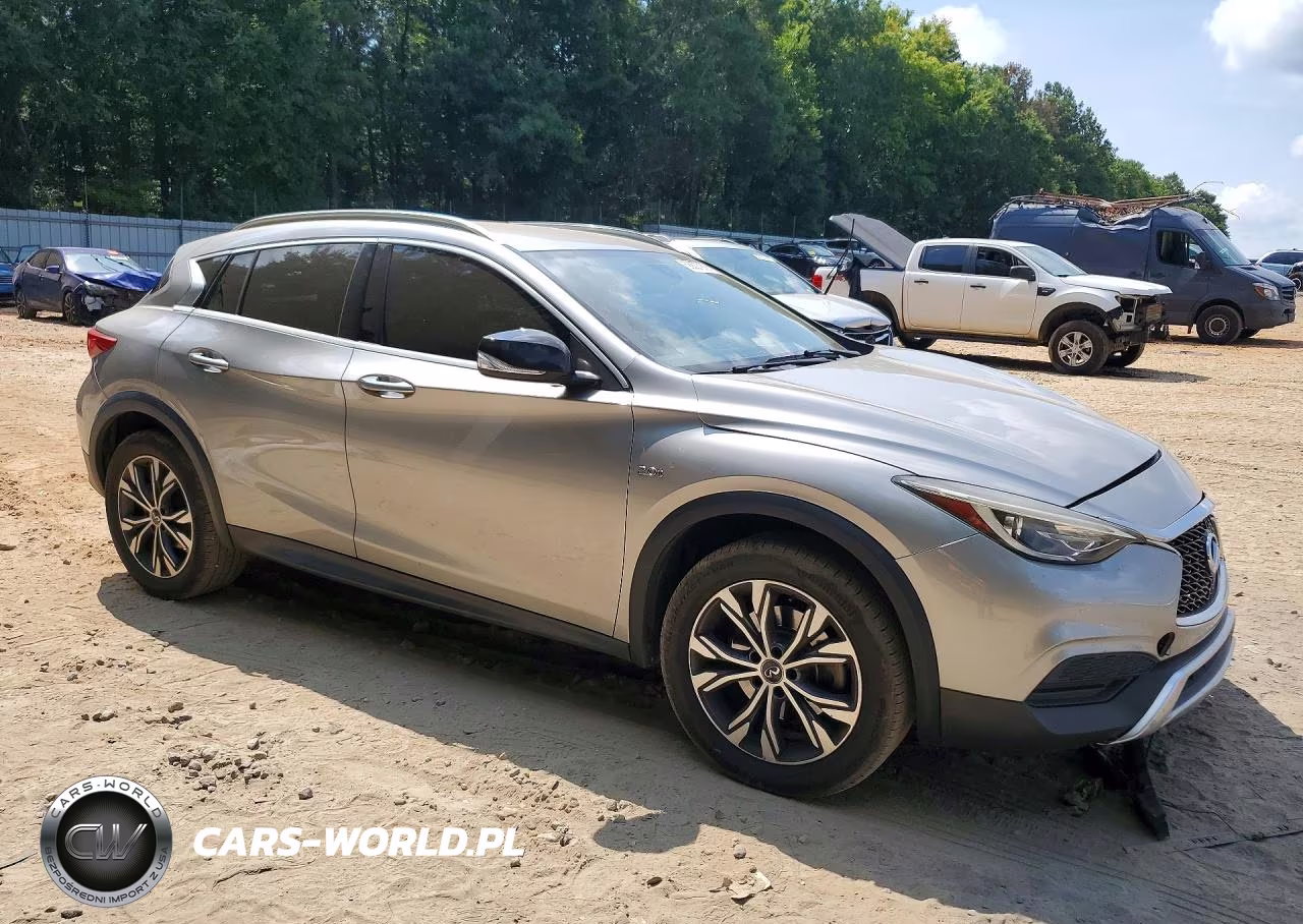 2017 Infiniti Qx30 Luxury VIN:SJKCH5CR6HA039160 - 4