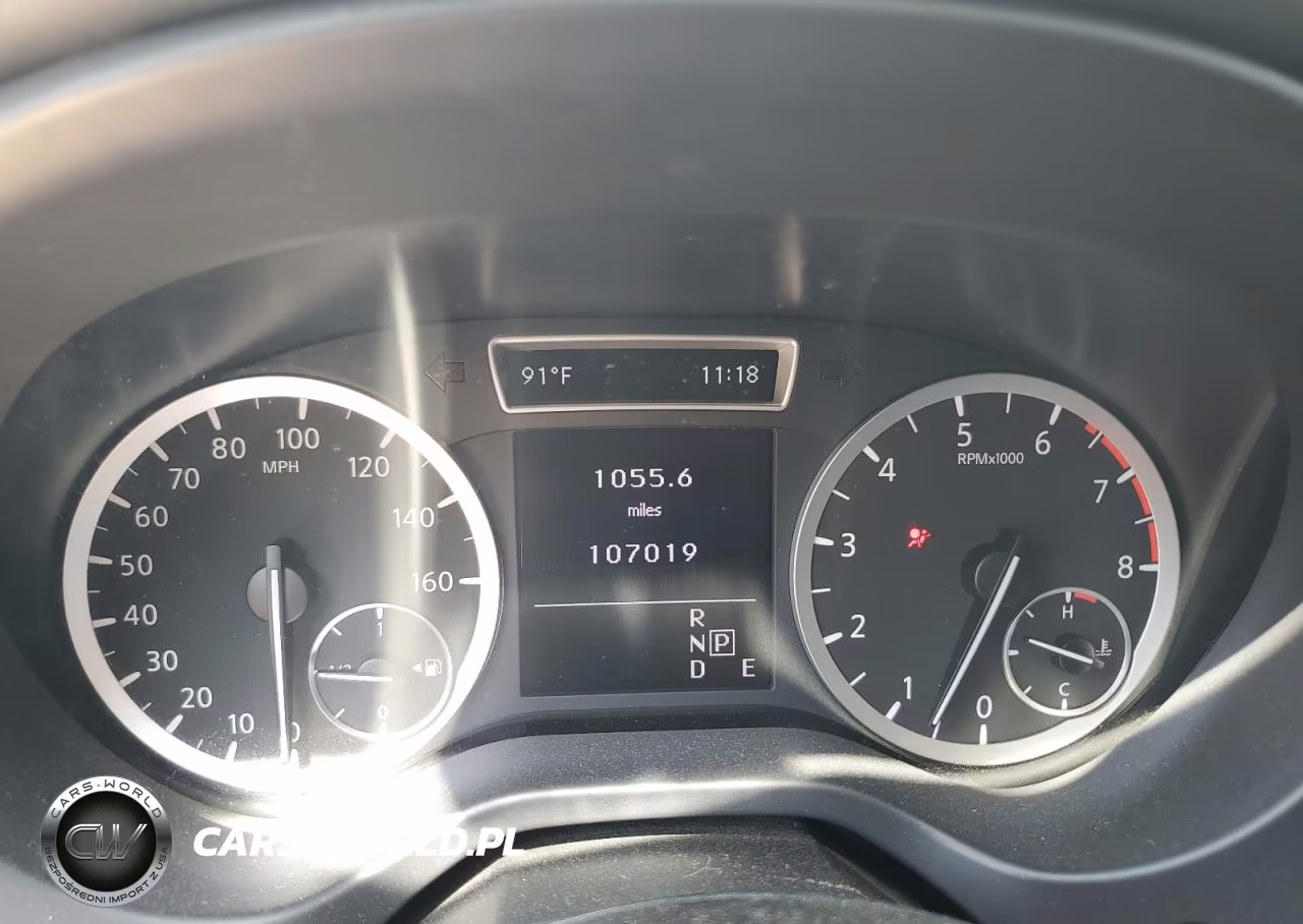 2017 Infiniti Qx30 Luxury VIN:SJKCH5CR6HA039160 - 9