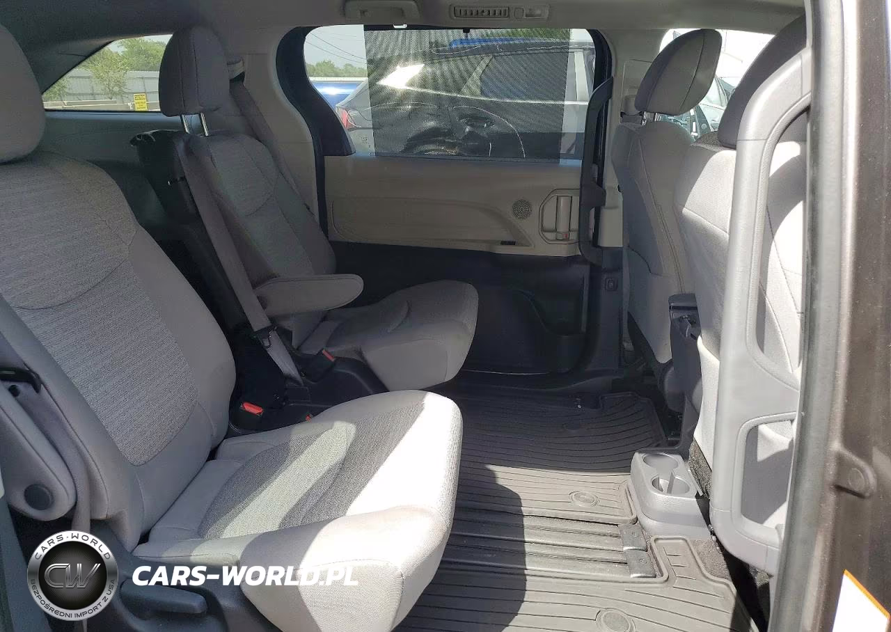 2023 Toyota Sienna Le VIN:5TDBRKEC1PS160361 - 11