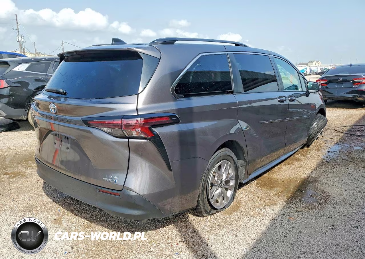 2023 Toyota Sienna Le VIN:5TDBRKEC1PS160361 - 3