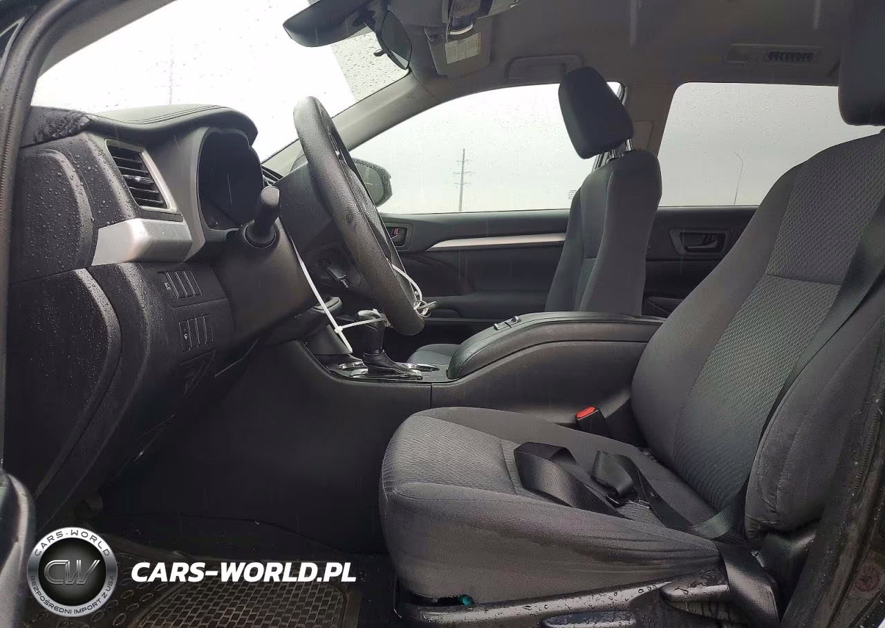 2019 Toyota Highlander Le VIN:5TDZARFH6KS052755 - 7