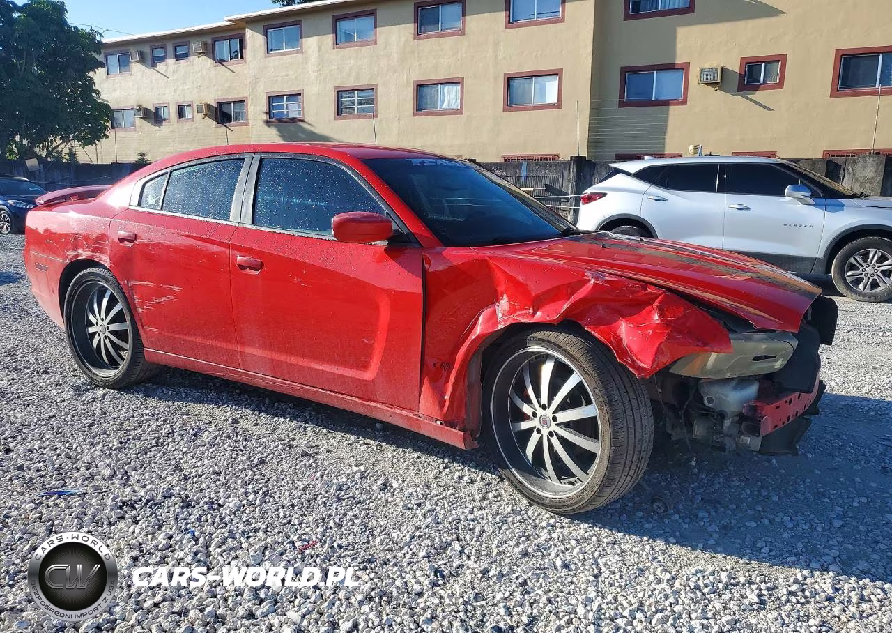 2013 Dodge Charger Sxt VIN:2C3CDXHG0DH738351 - 4