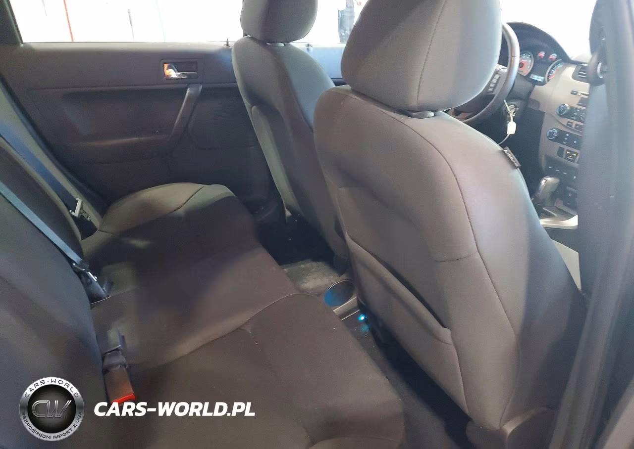 2010 Ford Focus Ses VIN:1FAHP3GN9AW272326 - 10