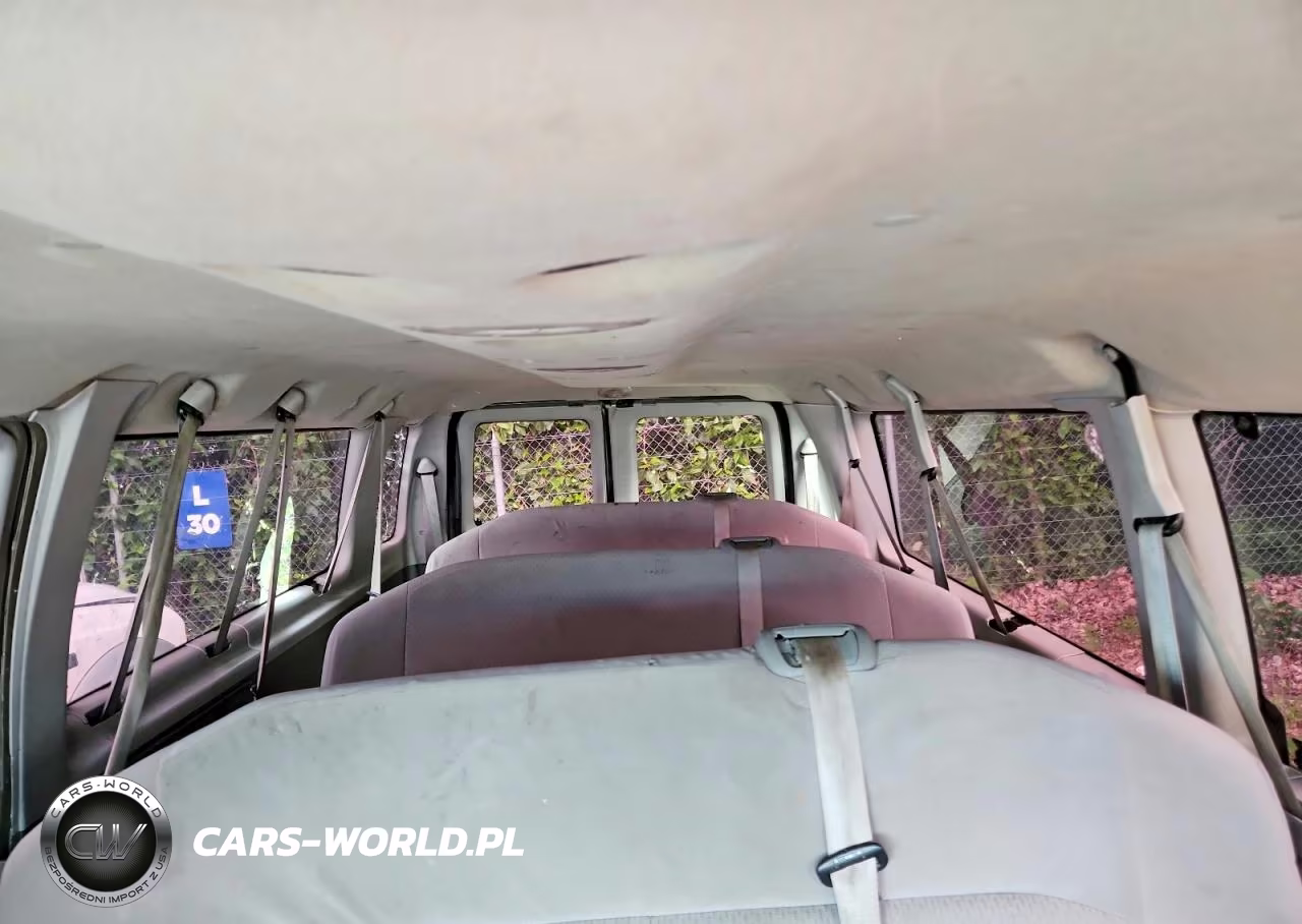 2012 Ford Econoline E350 Super Duty Wagon VIN:1FBSS3BL6CDA76951 - 10
