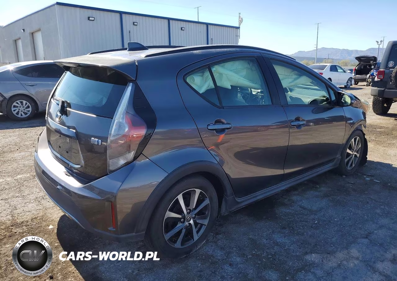 2018 Toyota Prius C One VIN:JTDKDTB38J1608463 - 3