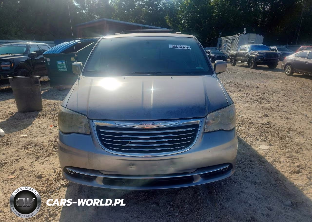 2016 Chrysler Town & Country Touring VIN:2C4RC1BG5GR229725 - 5
