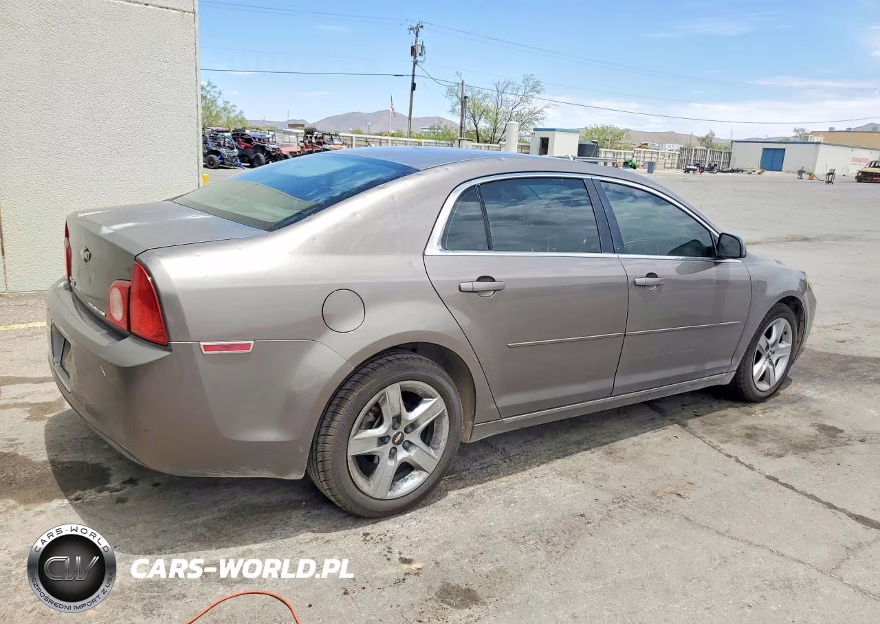 2010 Chevrolet Malibu 1Lt VIN:1G1ZC5EBXAF197837 - 3